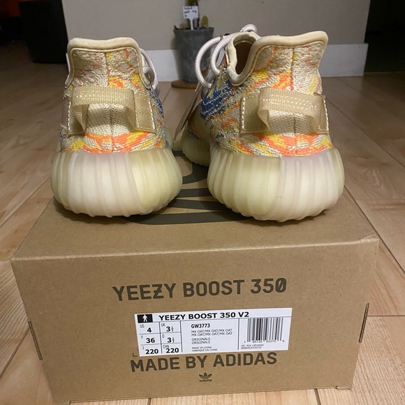 Yeezy Boost 350 V2 MX Oat - Bae Size [4M/5.5W] - Picture 7 of 9
